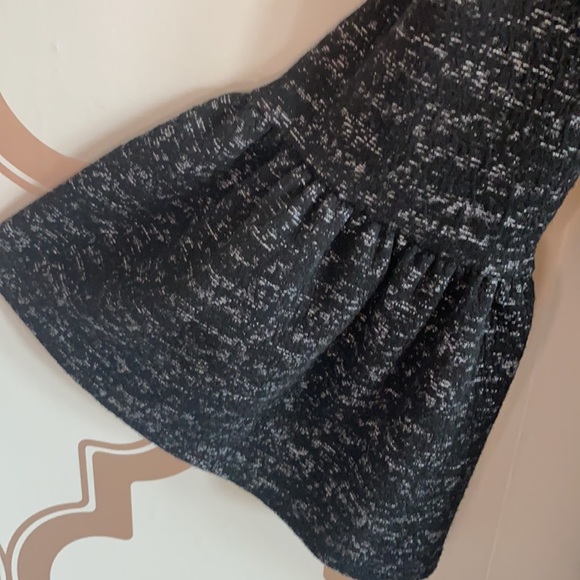 Black high low top with bell sleeves - Picture 5 of 7